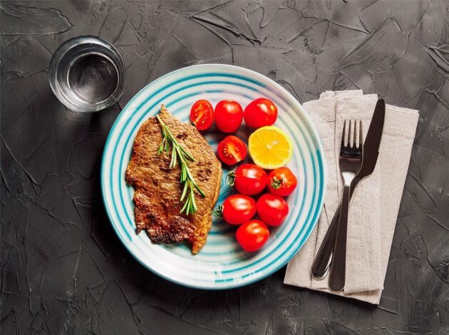 Jautienos „Eskalopas“ su bulvytėmis