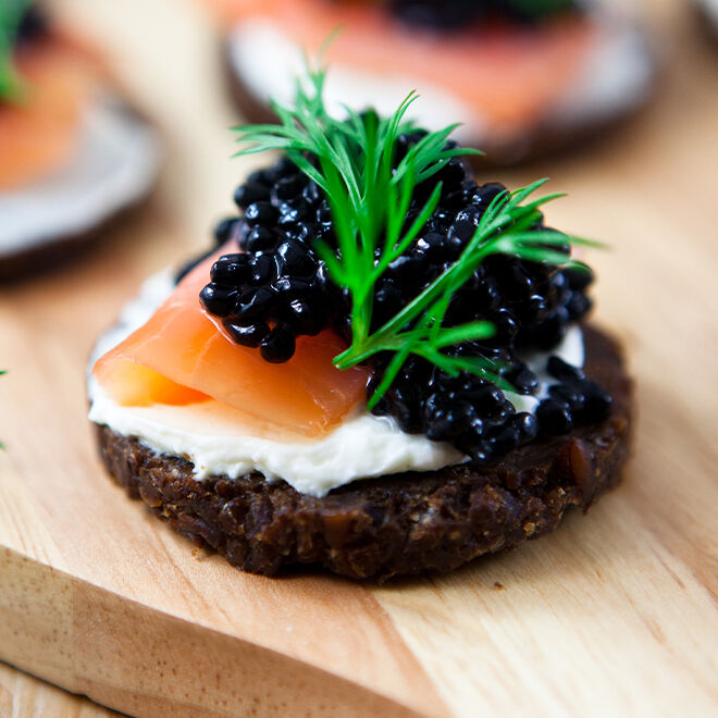 uzkandis su lasisa_660x660