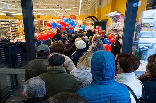 Antradienį Vilniuje duris atvėrė net dvi naujos „Maximos“ parduotuvės