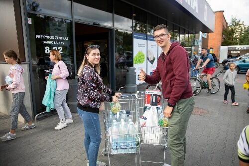 Visagine – „Maximos“ „Ačiū“ miestui ir įspūdingos lauktuvės