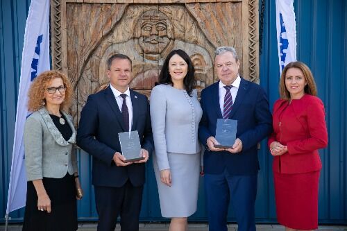 Visagine – „Maximos“ „Ačiū“ miestui ir įspūdingos lauktuvės